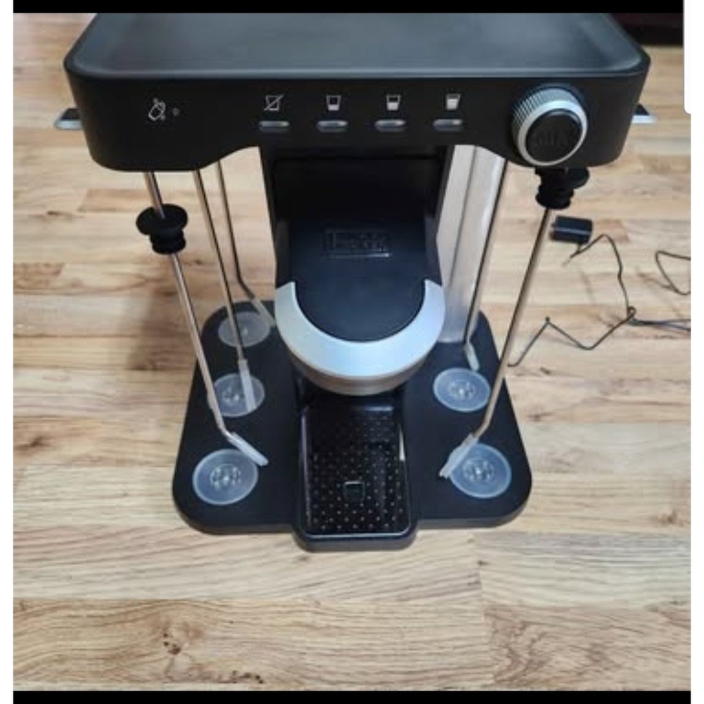 Black & Decker Bev Bartesian Cocktail Maker Machine BEHB101 Pod Drink Maker